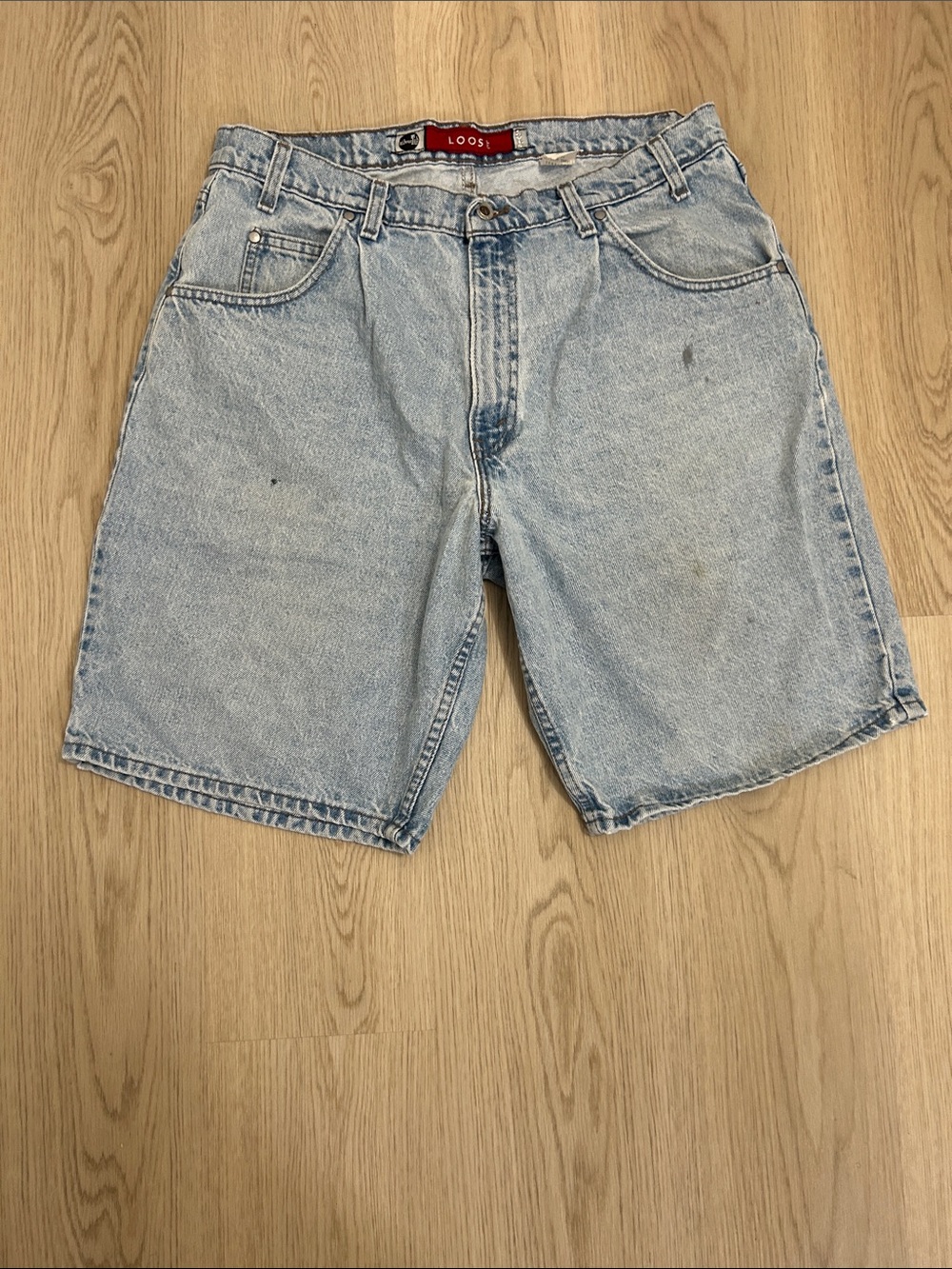 Vintage Levis Silvertab Loose fit Light Wash Blue Denim Shorts size 38